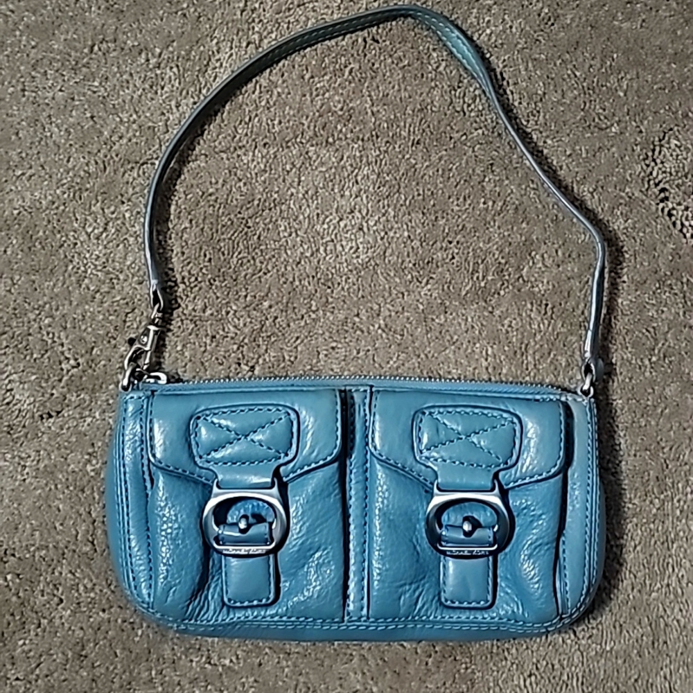 Michael Kors wristlet/handbag. Leather.
